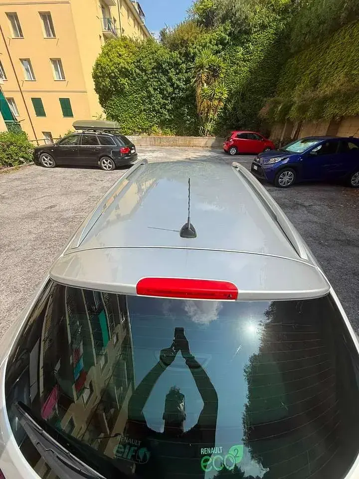 Usata Renault Mégane GrandTour LIMITED 110 CV (80 kW) 2015 Argento metalizzato Station wagon