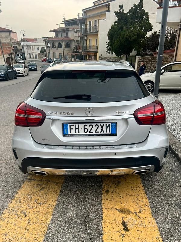 Usata Mercedes GLA200 Premium 2017 Grigio SUV