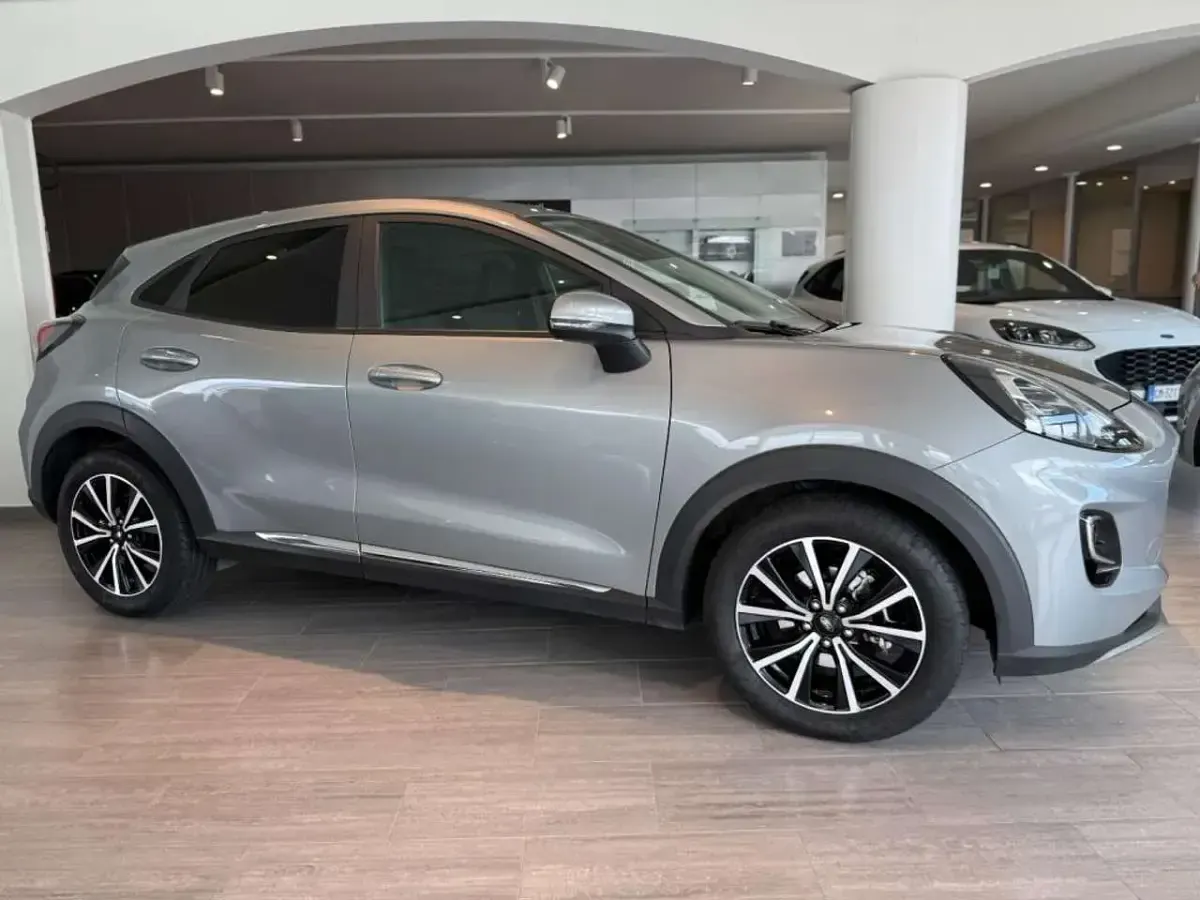 Usata Ford Puma Titanium 125 CV (91 kW) 2024 Argento SUV
