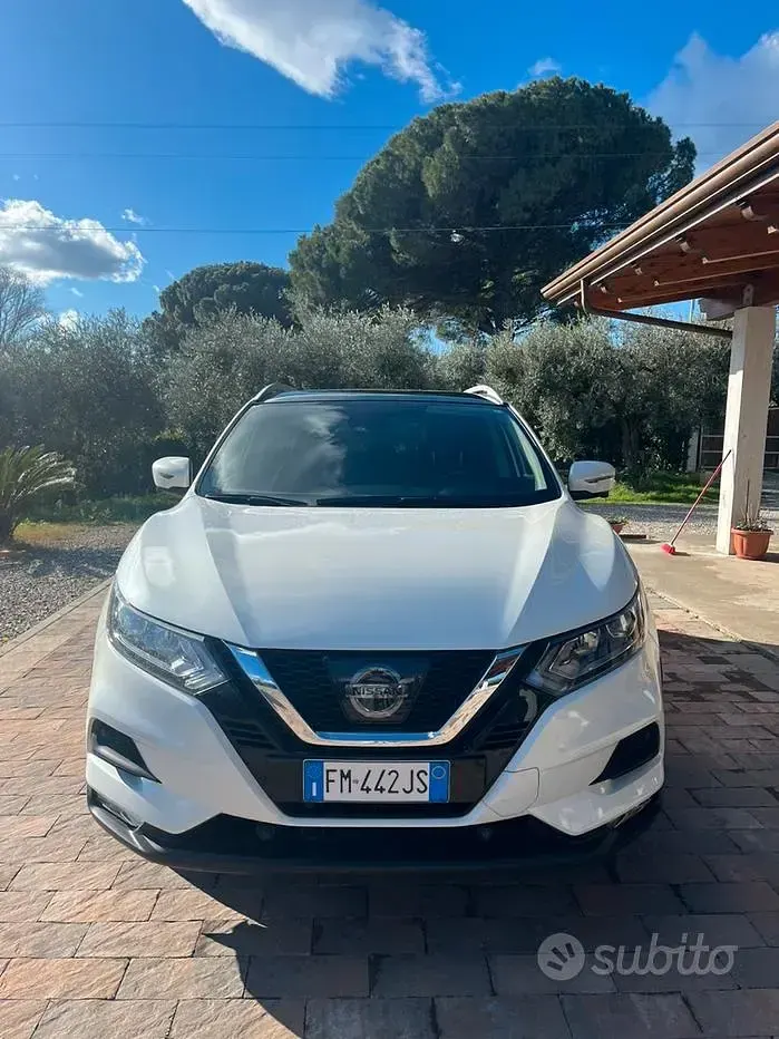 Usata Nissan Qashqai 116 CV (85 kW) 2017 Bianco SUV