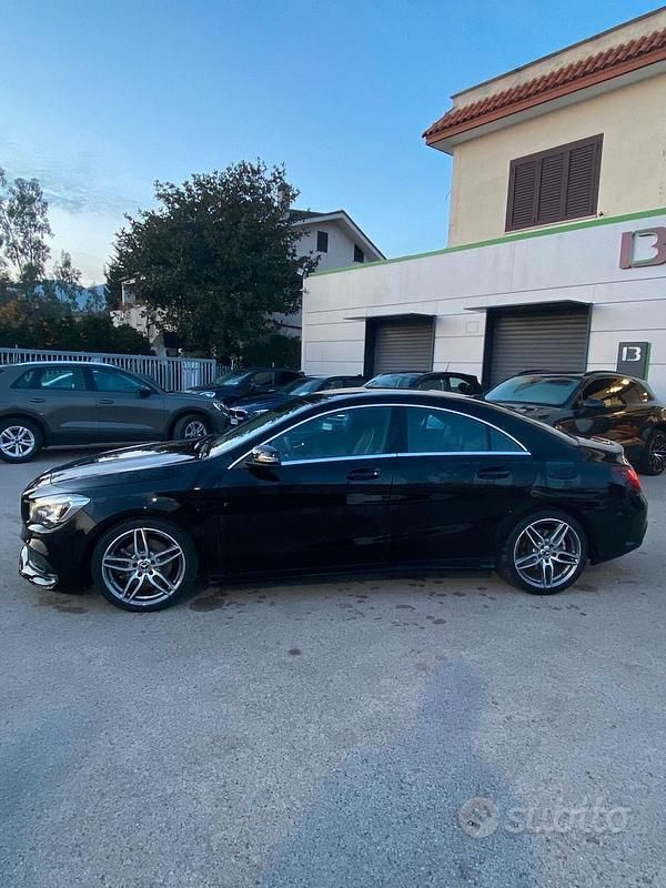 Usata Mercedes CLA220 Premium 169 CV (124 kW) 2018 Nero Berlina