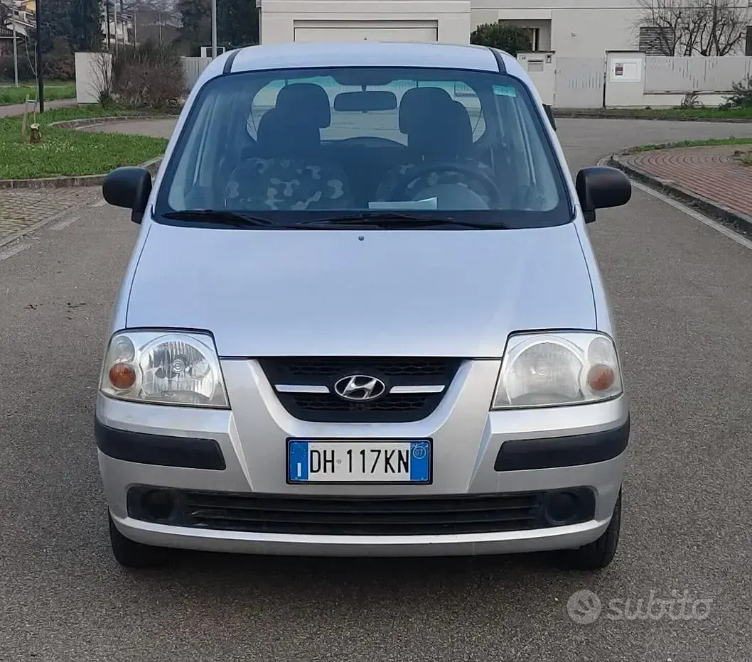 Usata Hyundai Atos Active 63 CV (46 kW) 2007 Grigio Utilitaria