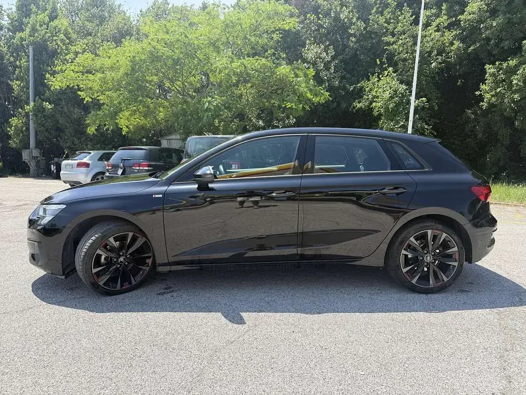 Usata Audi A3 110 CV (80 kW) 2023 Nero Berlina