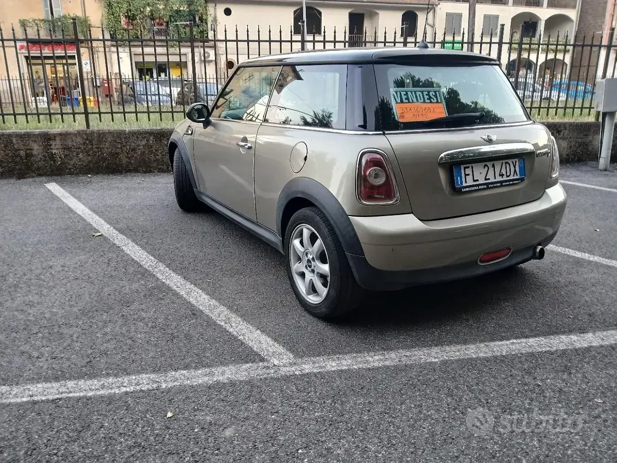 Usata Mini Cooper D 109 CV (80 kW) 2009 Utilitaria