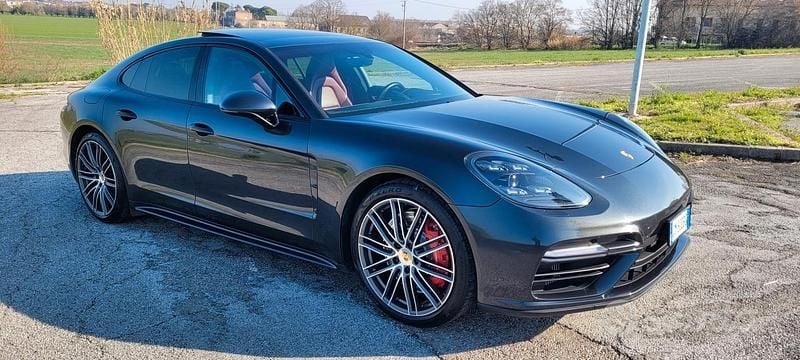 Usata Porsche Panamera Turbo 550 CV (404 kW) 2017 Nero Berlina