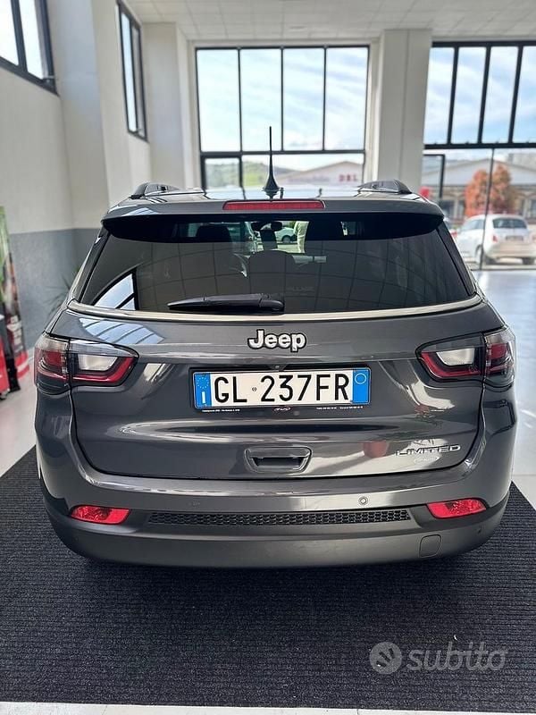 Usata Jeep Compass 131 CV (96 kW) 2022 Grigio SUV