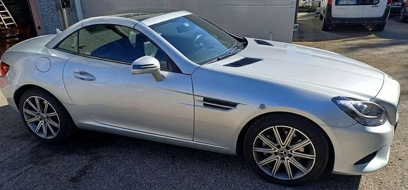 Usata Mercedes SLC180 Premium 156 CV (114 kW) 2019 Argento Cabrio