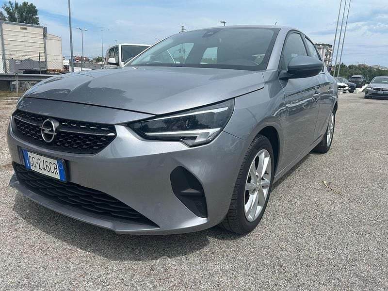 Gray Usata 2021 Opel Corsa Elegance Tre volumi | 9900 € (Buon prezzo) - Immagine 1/4