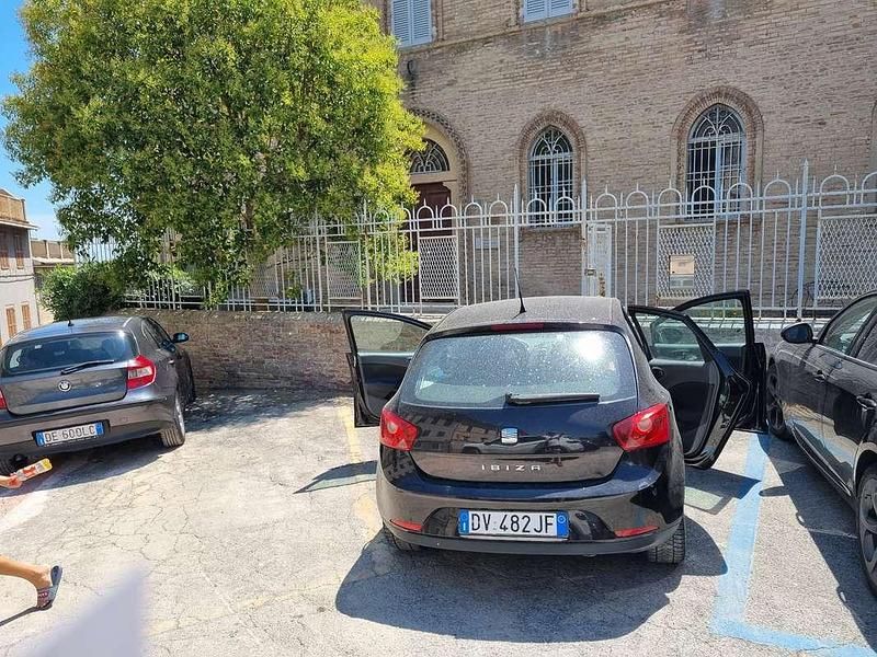 Usata Seat Ibiza 69 CV (50 kW) 2009 Berlina