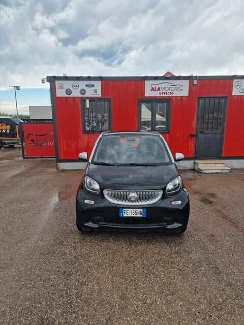 Nero Usata 2016 Smart ForTwo Coupé Passion Coupé | 9600 € (Buon prezzo) - Immagine 1/4