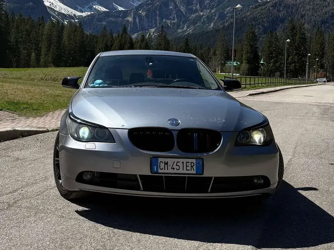Usata BMW 520 170 CV (125 kW) 2004 Grigio Berlina