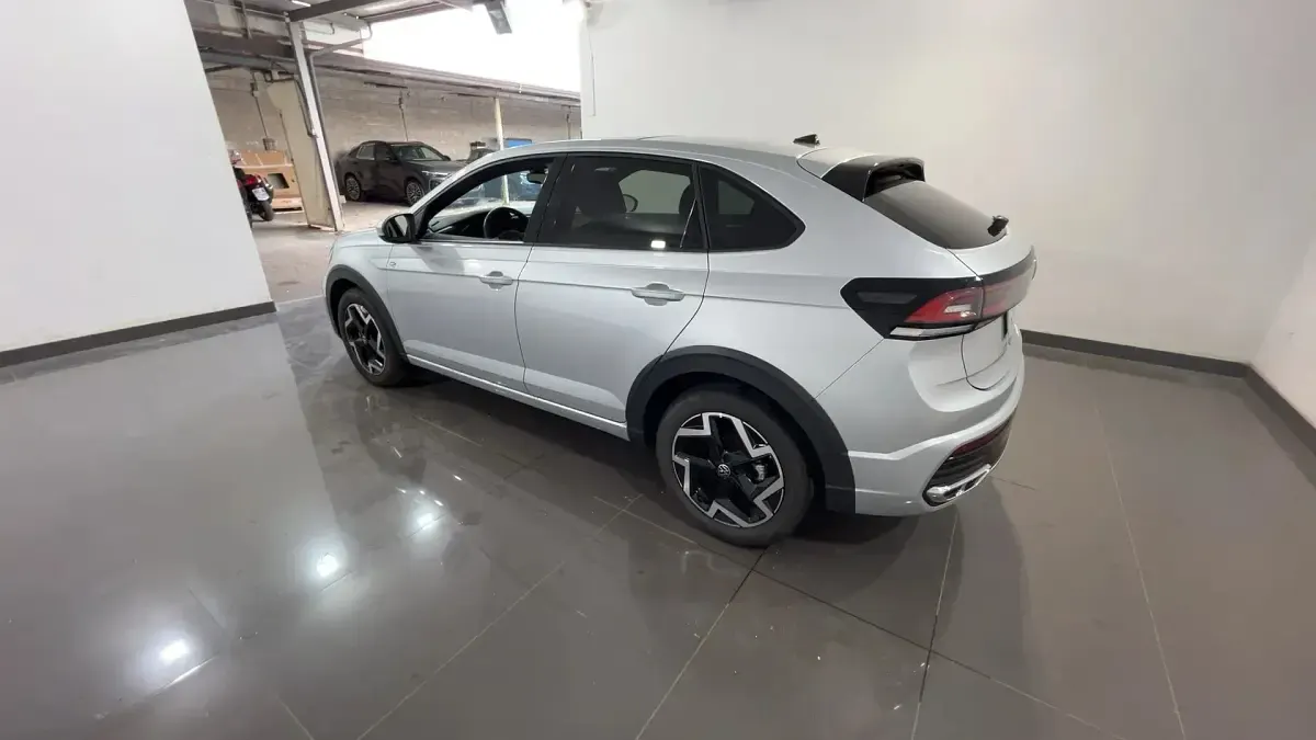 Usata VW Taigo R-line 115 CV (84 kW) 2025 Argento SUV