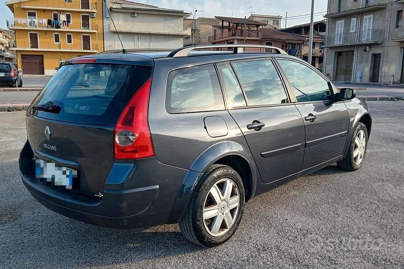 Usata Renault Mégane GrandTour 130 CV (95 kW) 2005 Grigio Station wagon