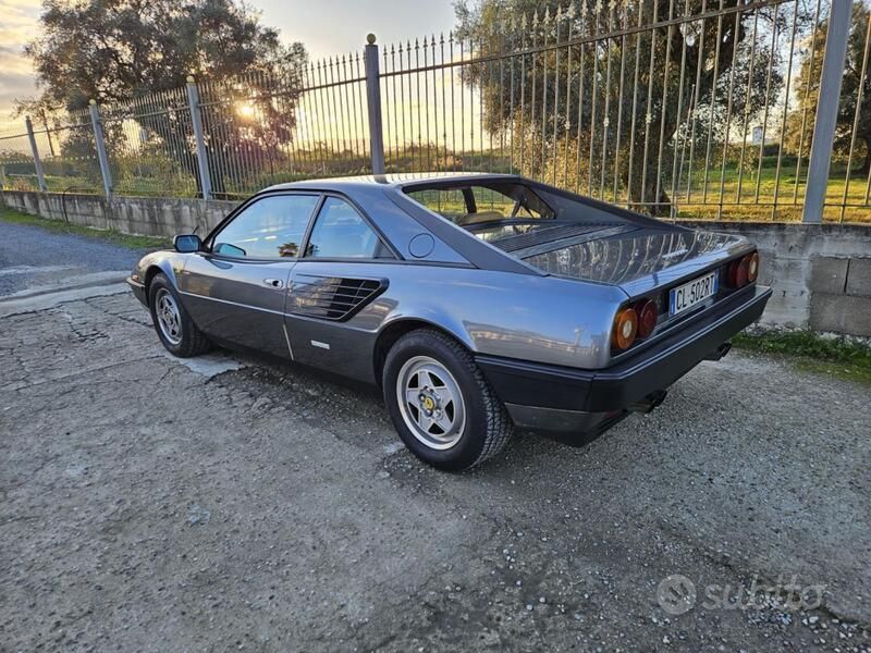 Usata Ferrari Mondial 235 CV (172 kW) 1982 Grigio Coupé