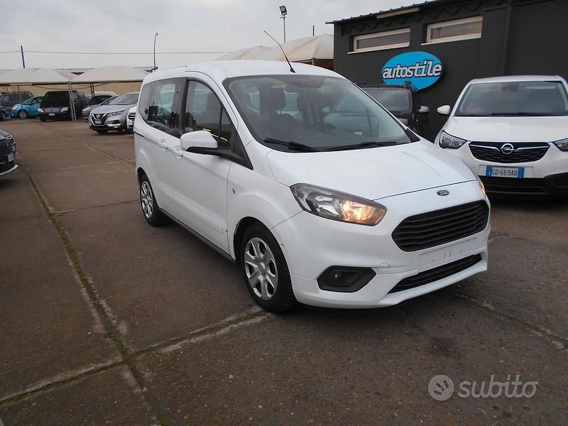 Usata Ford Tourneo Connect 100 CV (73 kW) 2019 Bianco Monovolume