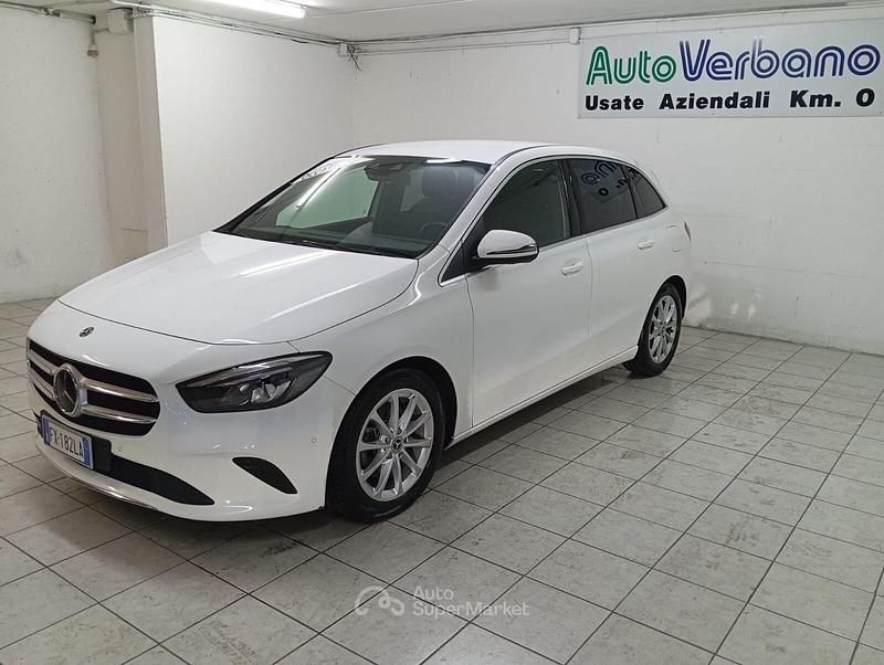 Usata Mercedes B200 150 CV (110 kW) 2019 Bianco Monovolume
