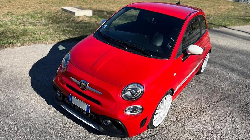 Usata Abarth 595 145 CV (106 kW) 2020 Rosso Utilitaria