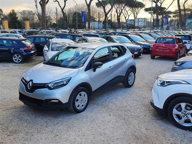Grigio Usata 2016 Renault Captur SUV | 14.000 € (Molto cara) - Immagine 1/3
