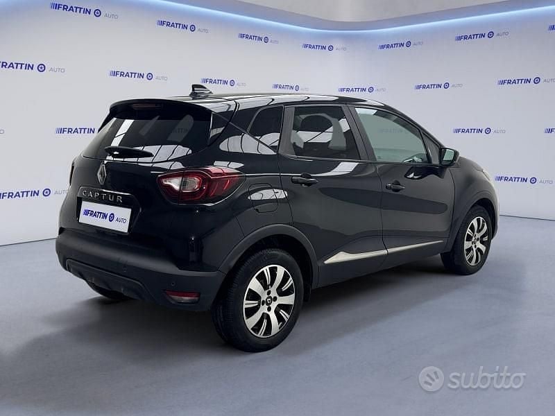 Usata Renault Captur 90 CV (66 kW) 2019 Nero SUV