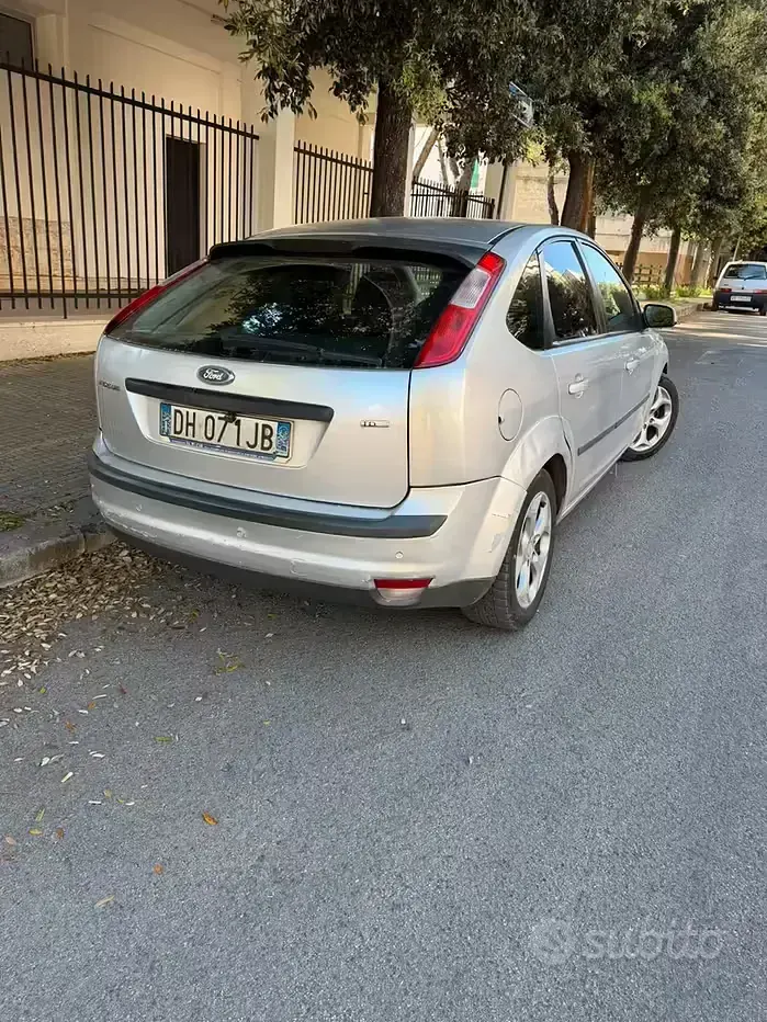 Usata Ford Focus 116 CV (85 kW) 2007 Berlina