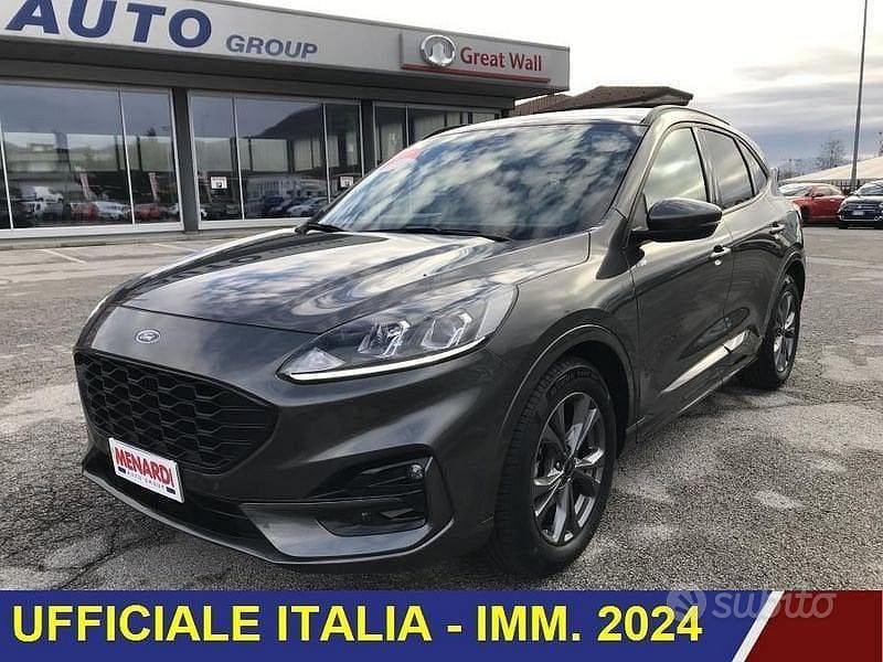 Usata Ford Kuga ST-Line 120 CV (88 kW) 2024 Grigio SUV