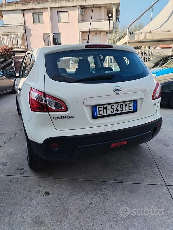 Używany Nissan Qashqai Tekna 110 KM (80 kW) 2012 Biały SUV