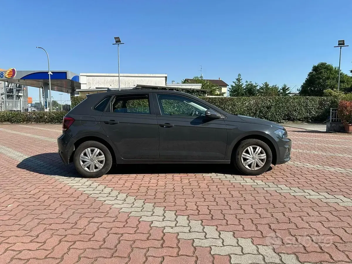 Usata VW Polo 80 CV (58 kW) 2020 Grigio Utilitaria