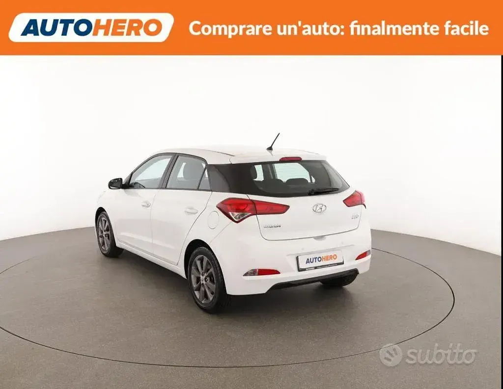 Usata Hyundai i20 84 CV (61 kW) 2016 Bianco Berlina