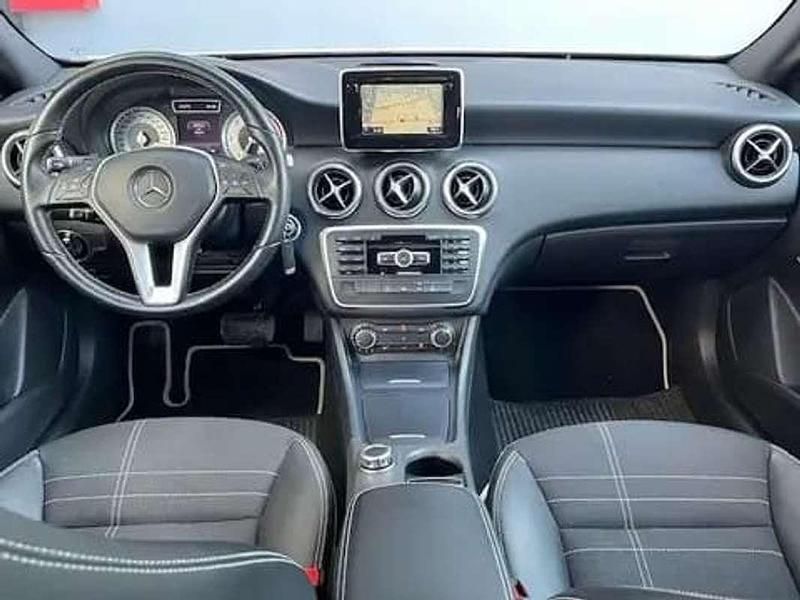 Usata Mercedes A200 Premium 136 CV (100 kW) 2015 Bianco Berlina
