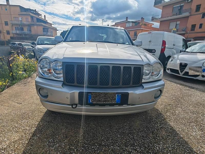 Usata Jeep Grand Cherokee Overland 217 CV (159 kW) 2007 Argento SUV