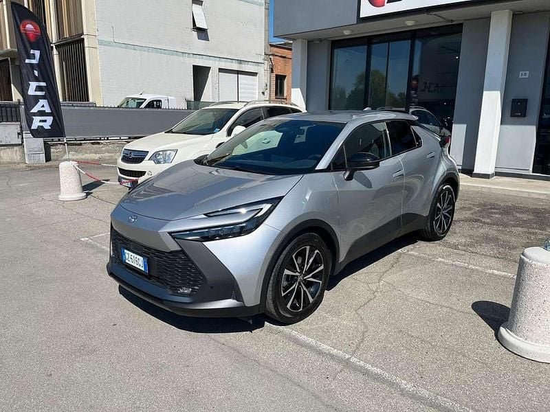Usata Toyota C-HR Trend 98 CV (72 kW) 2025 Grigio chiaro met SUV