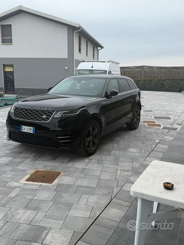 Usata Land Rover Range Rover Velar R-Dynamic 241 CV (177 kW) 2019 Nero SUV
