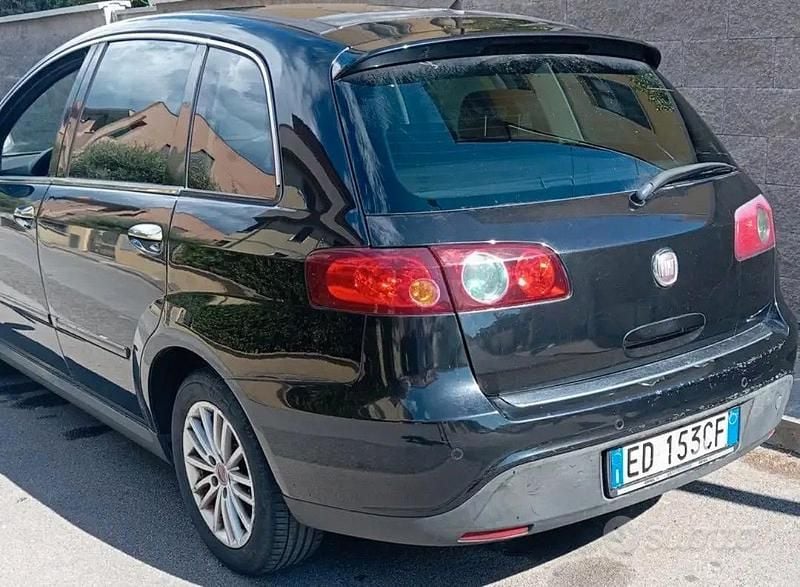 Usata Fiat Croma Dynamic 150 CV (110 kW) 2010 Nero Station wagon
