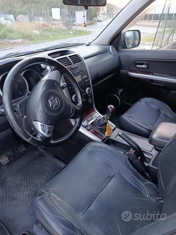 Usata Suzuki Grand Vitara 129 CV (94 kW) 2006 Nero SUV