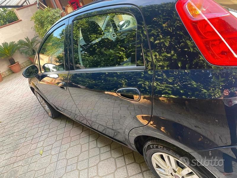 Usata Fiat Punto 95 CV (69 kW) 2016 Blu Utilitaria