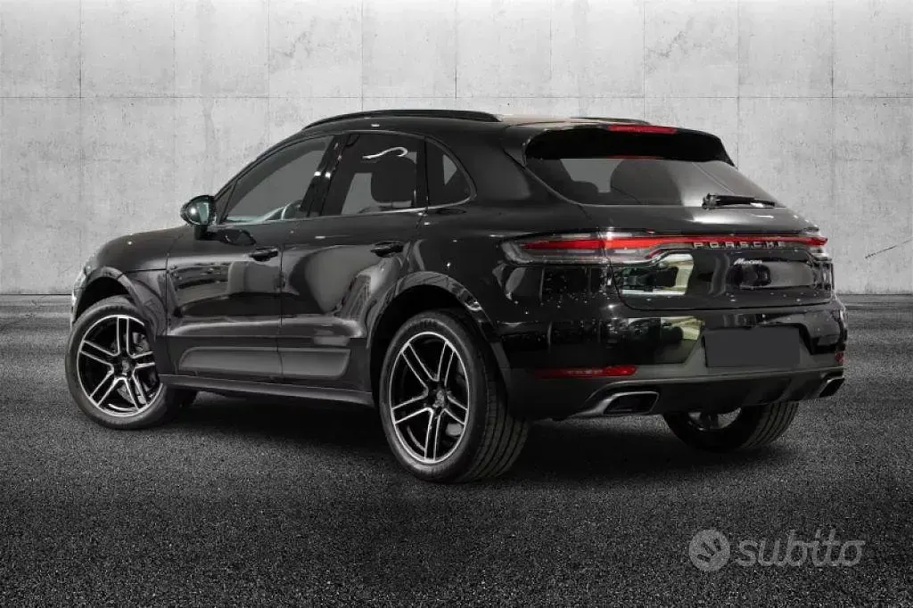 Usata Porsche Macan 245 CV (180 kW) 2020 Nero metallizzato SUV