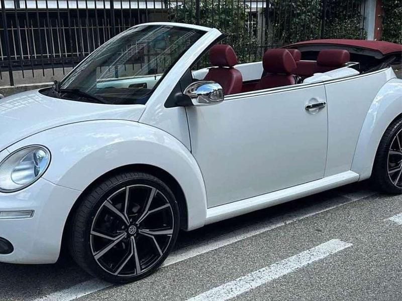 Usata VW New Beetle Cabriolet Edition 105 CV (77 kW) 2010 Bianco Cabrio