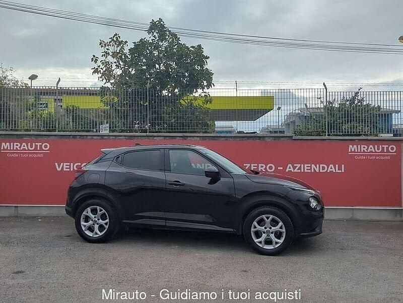 Nero Usata 2022 Nissan Juke N-Connecta SUV | 17.200 € (Buon prezzo) - Immagine 1/4