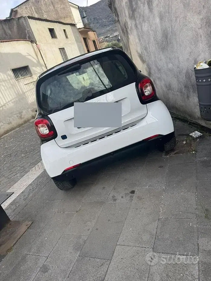 Usata Smart ForTwo Electric Drive 41 kW (56 CV) 2021 Bianco Berlina