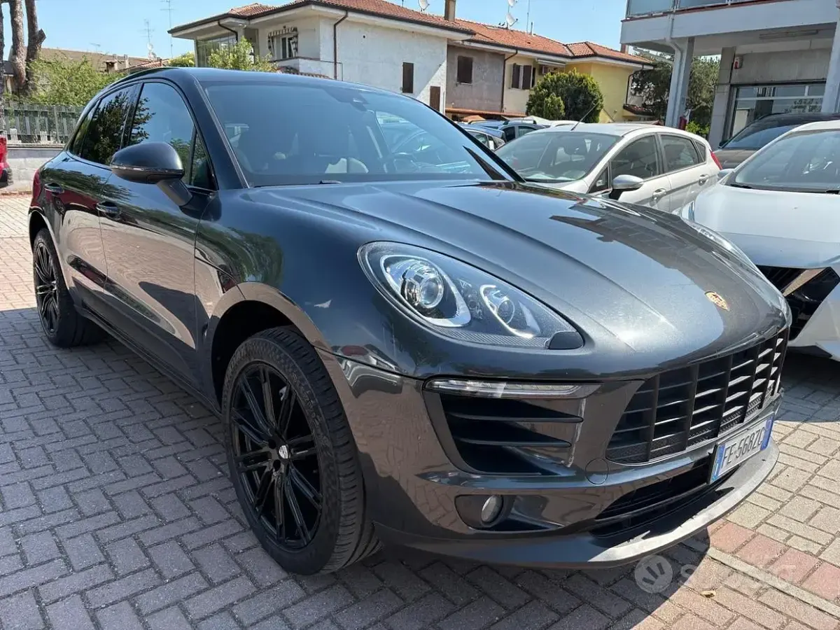 Usata Porsche Macan 250 CV (183 kW) 2016 Grigio SUV