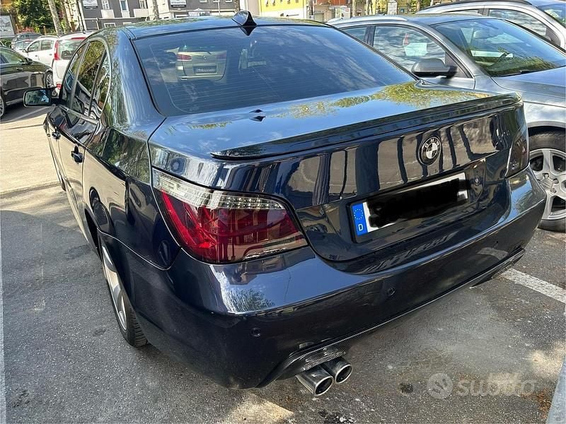 Usata BMW 530 M Sport 231 CV (169 kW) 2003 Blu Berlina