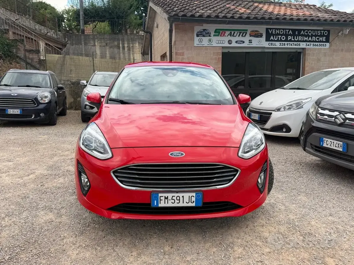 Usata Ford Fiesta 85 CV (62 kW) 2018 Rosso Utilitaria
