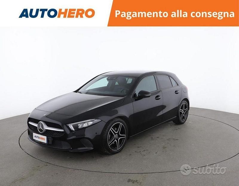Usata Mercedes A180 116 CV (85 kW) 2019 Nero Berlina
