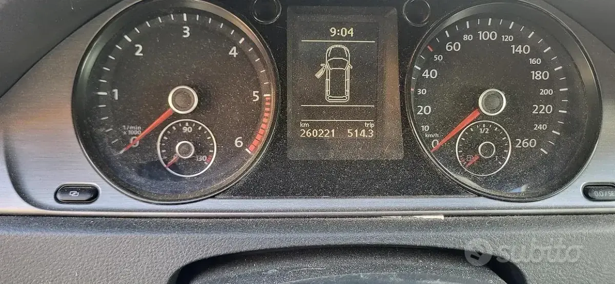 Usata VW Passat 105 CV (77 kW) 2011 Grigio Station wagon