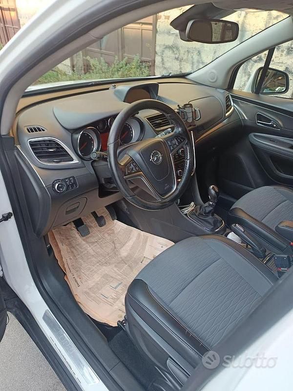 Usata Opel Mokka 140 CV (102 kW) 2016 Bianco SUV