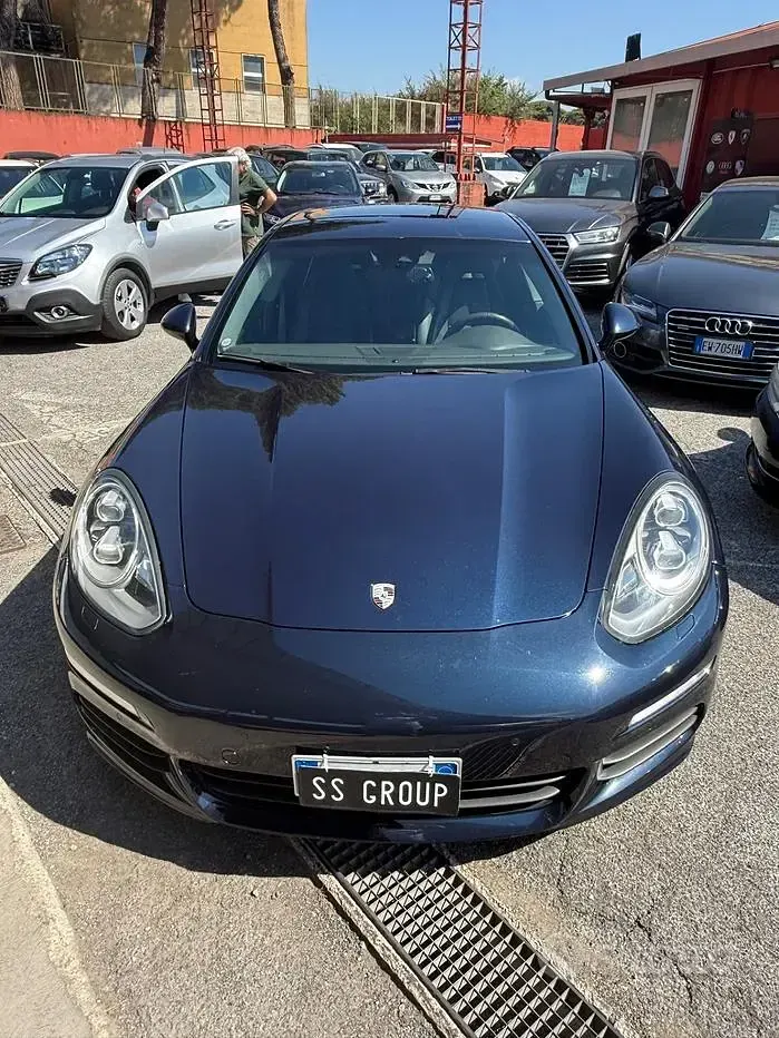 Usata Porsche Panamera Edition 300 CV (220 kW) 2016 Bluazzurro Utilitaria