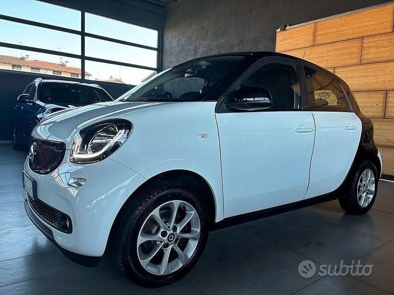 Usata Smart ForFour Passion 90 CV (66 kW) 2019 Bianco Utilitaria