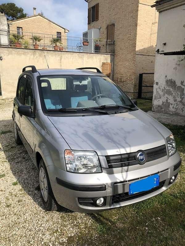 Usata Fiat Panda Dynamic 60 CV (44 kW) 2004 Grigio Utilitaria