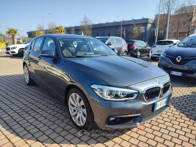 Usata BMW 118 150 CV (110 kW) 2016 Grigio Utilitaria
