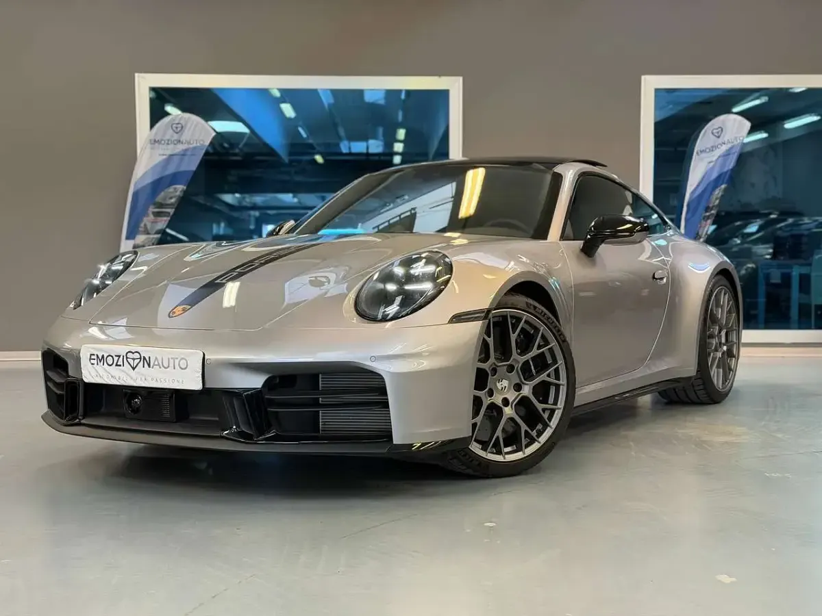 Nuova Porsche 911 Carrera S 480 CV (353 kW) 2025 Argento gt Coupé